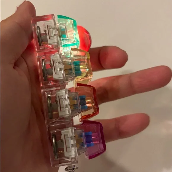🌈🧊Light-Up Click Fidget Toy Keychain - Picture 3 of 14